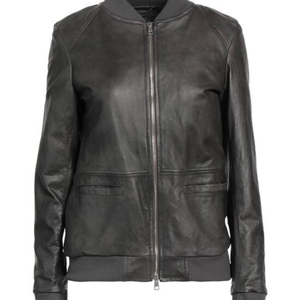 Giorgio Brato
leather bomber jacket size 44